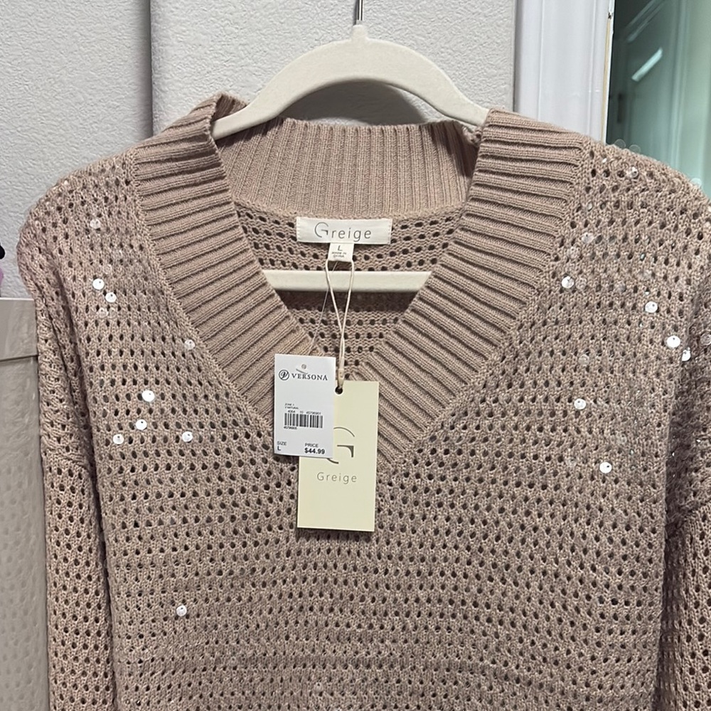Ripe Tan V-Neck Sweater with Textured Knit